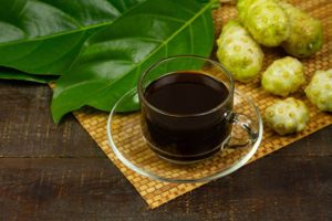 Nước cốt nhàu uống lúc nào tốt nhất để hấp thu tối đa?